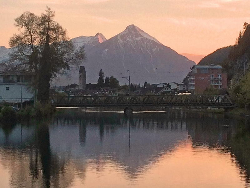 Unterseen Interlaken Aare